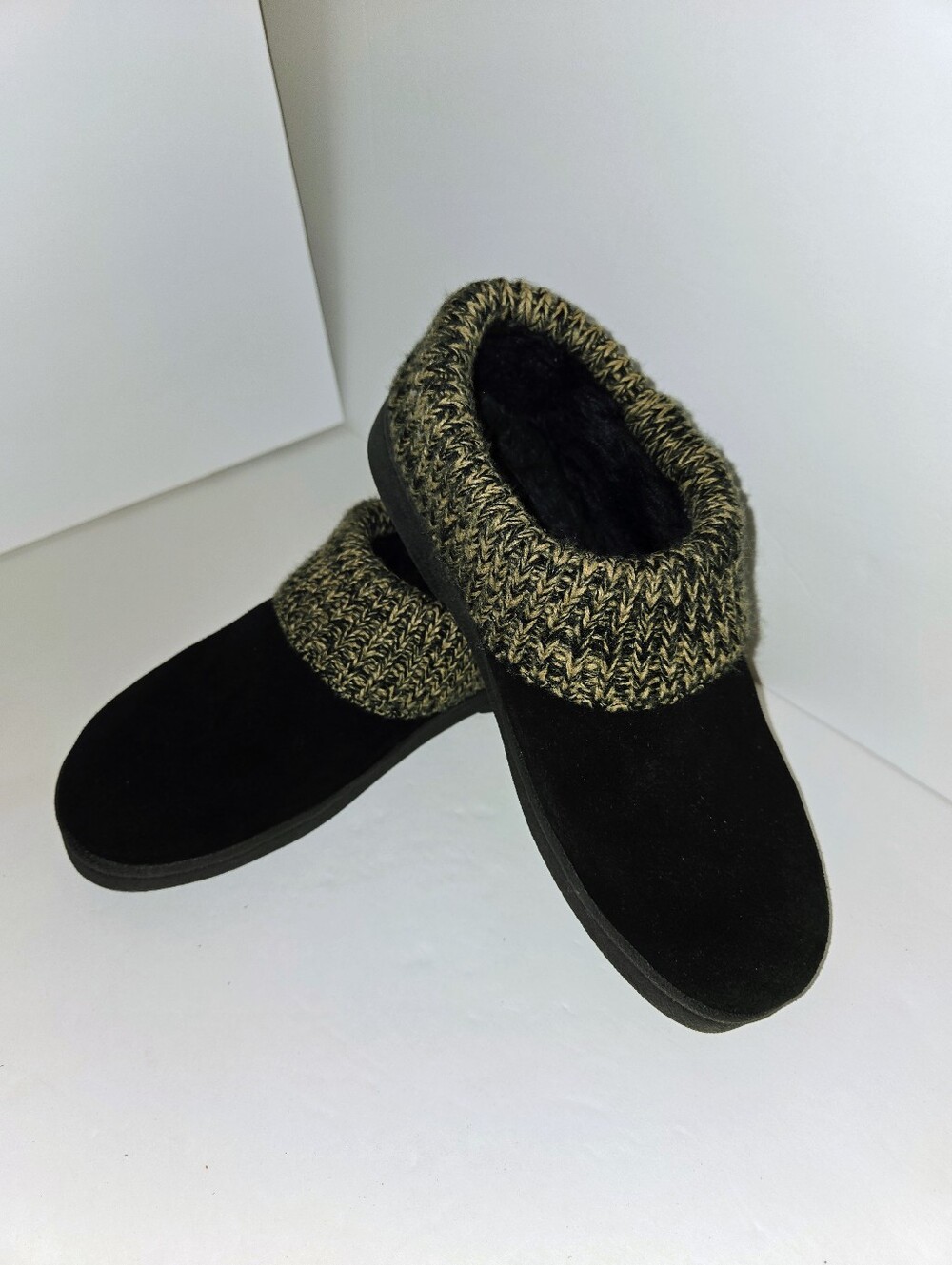 Clarks Women's 7 Black Suede Slip-On Clog with Marled Knit Cuff - Picture 2 of 12